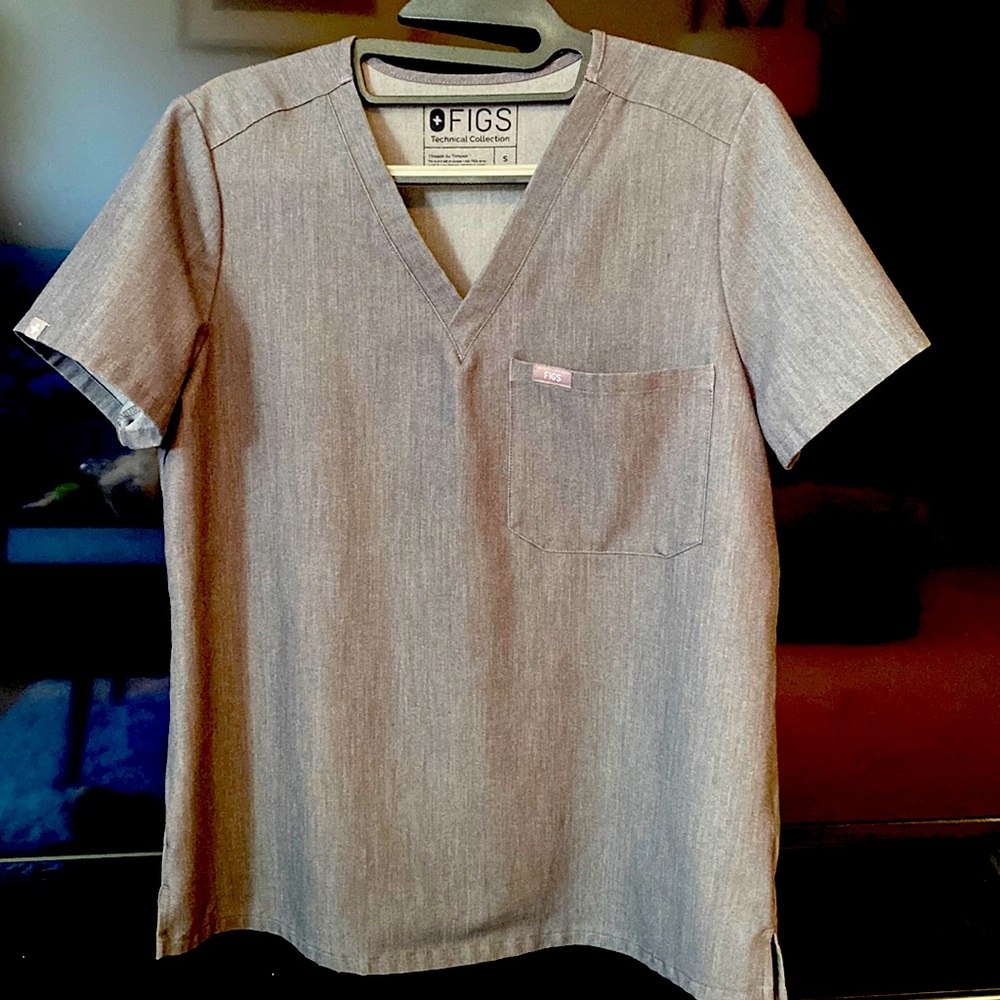 Women Figs Scrub Top